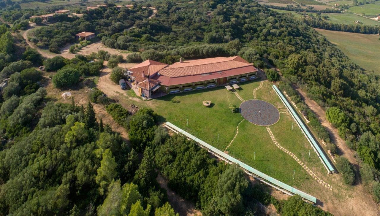Is Bisus Guest House Castiadas Exterior foto