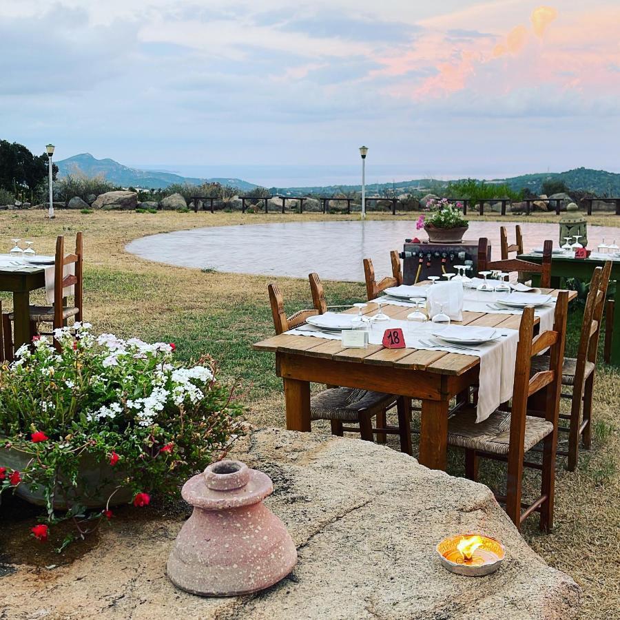 Is Bisus Guest House Castiadas Exterior foto